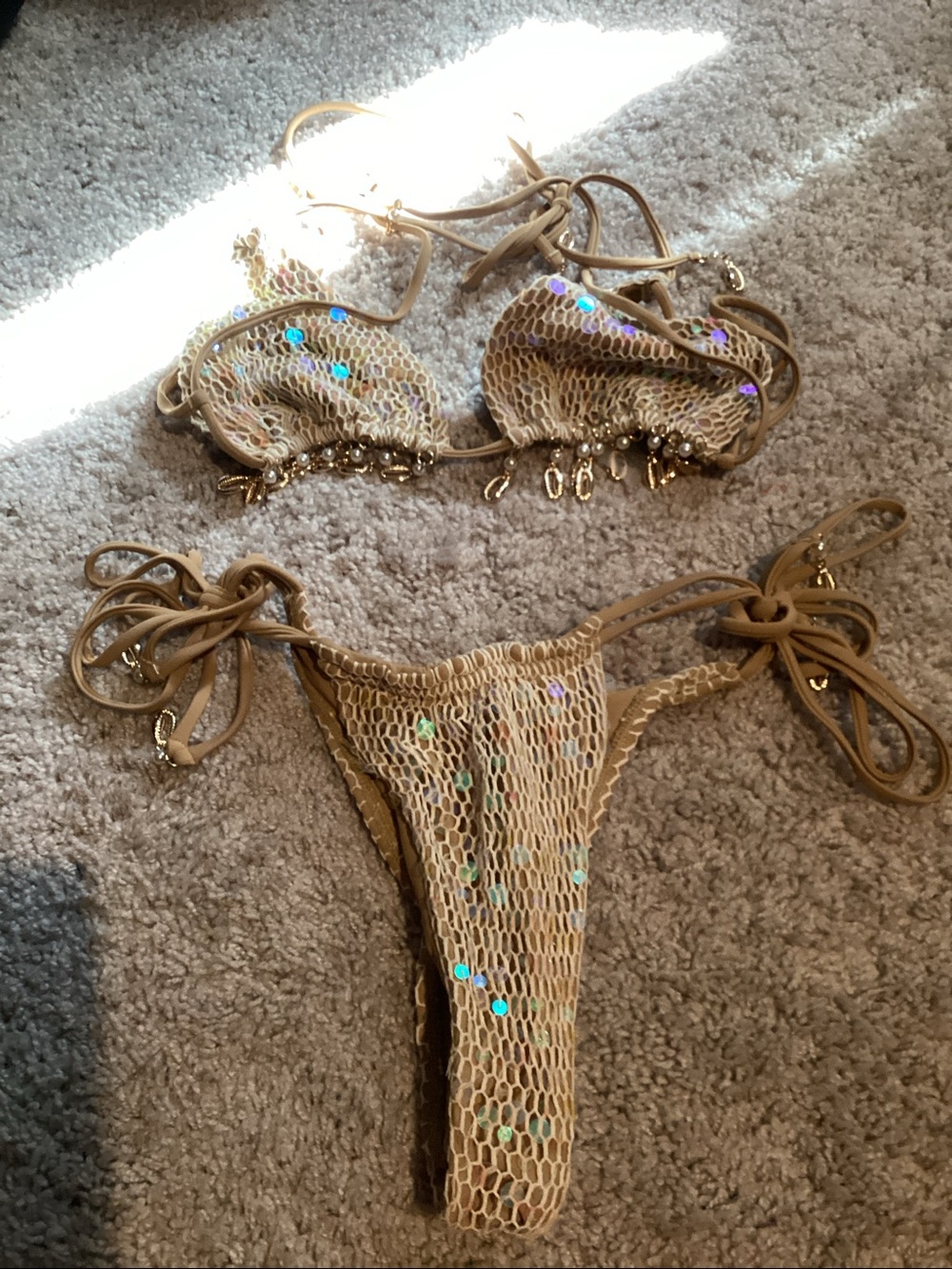 Beach Bunny Winslow Bikini - Picture 8 of 9